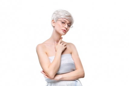 Dlaczego problemy z włosami tak mocno wpływają na samoocenę